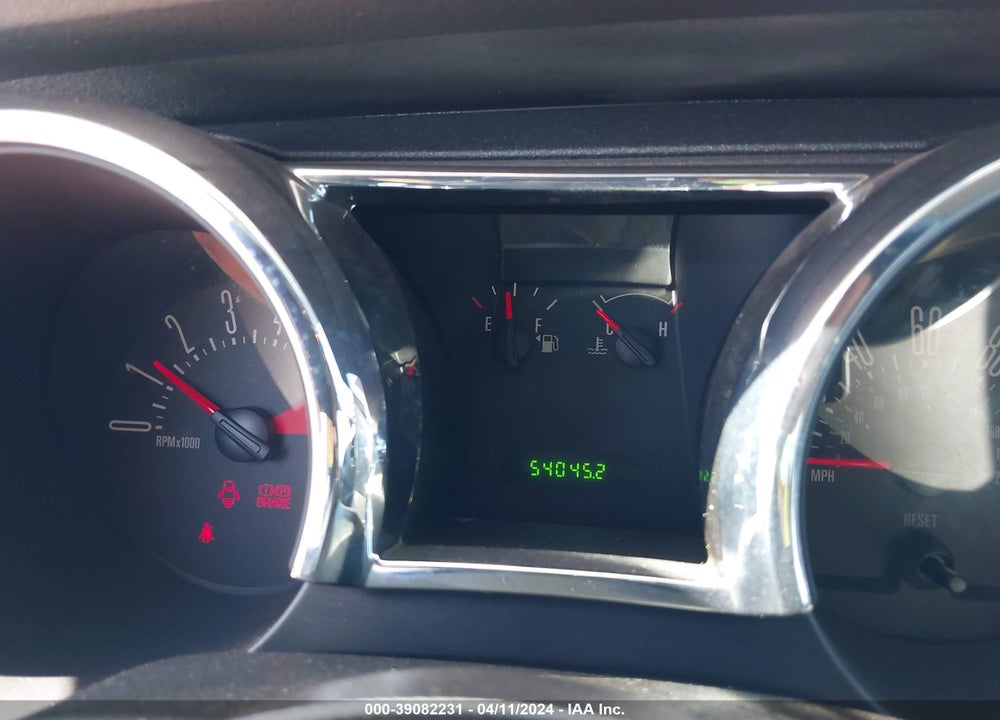 2006 FORD MUSTANG V6 VIN: 1ZVFT80N665125833