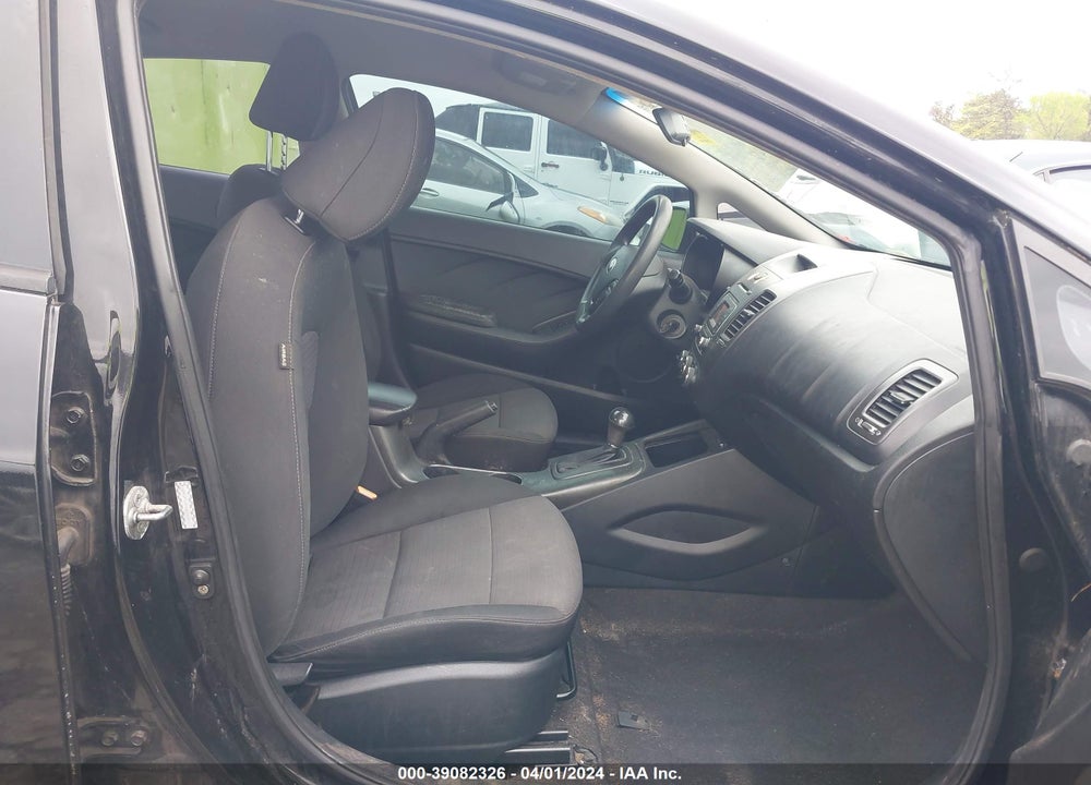 2014 KIA FORTE LX VIN: KNAFX4A69E5136215
