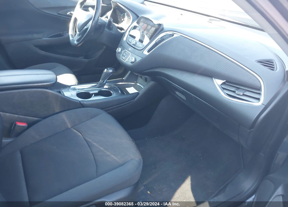 2018 CHEVROLET MALIBU LT VIN: 1G1ZD5ST6JF208696