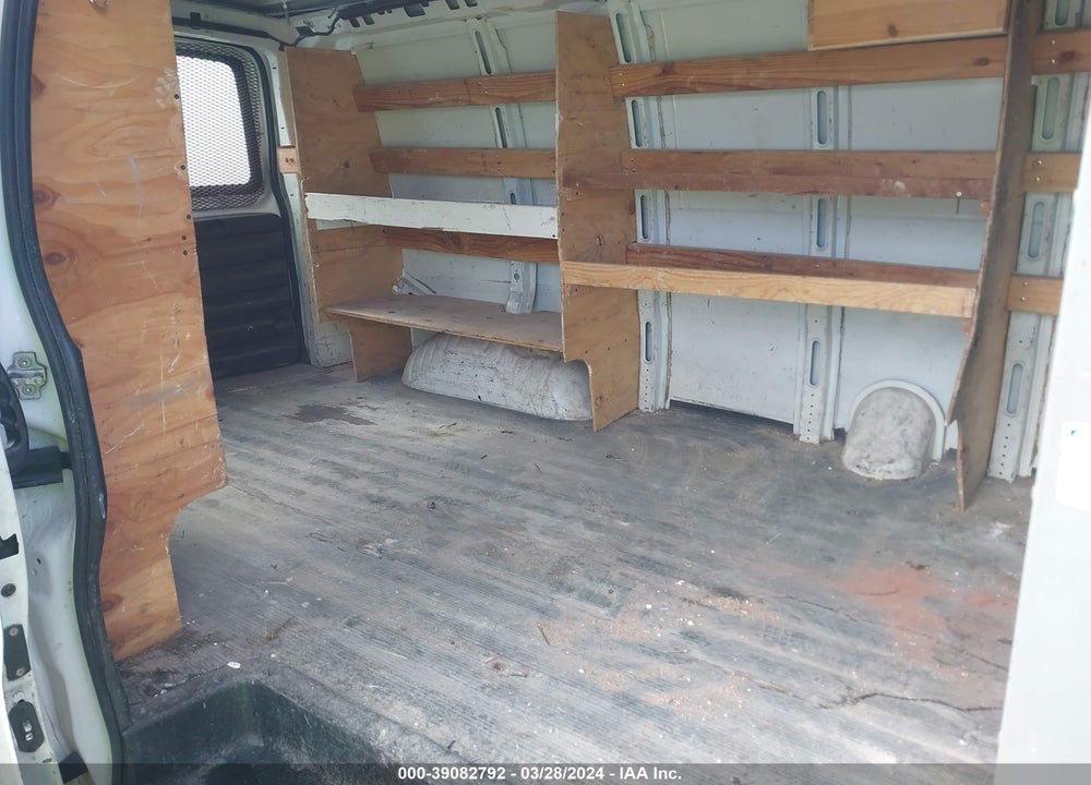 2005 CHEVROLET EXPRESS VIN: 1GCGG25V351239814