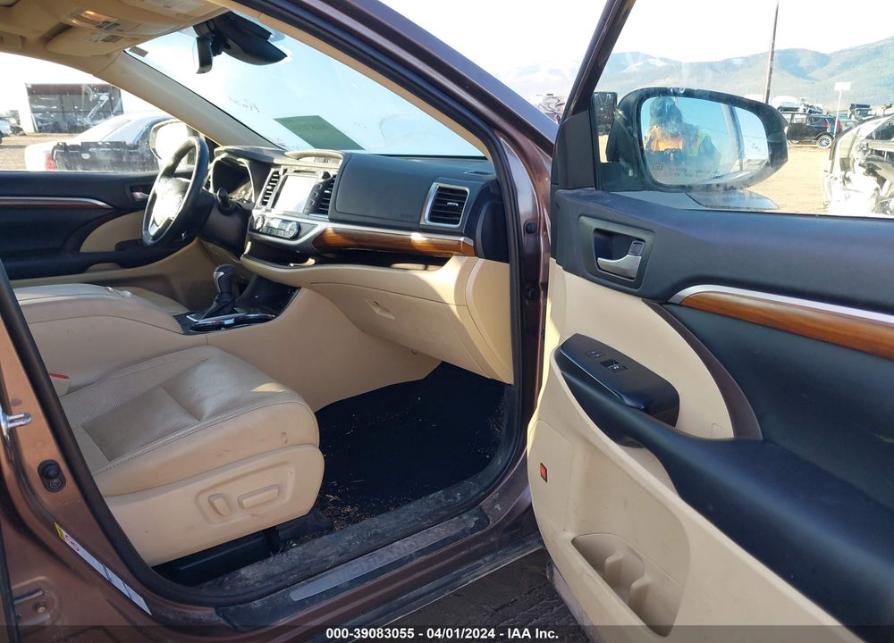 2019 TOYOTA HIGHLANDER LIMITED/PLATINUM VIN: 5TDDZRFH8KS986970