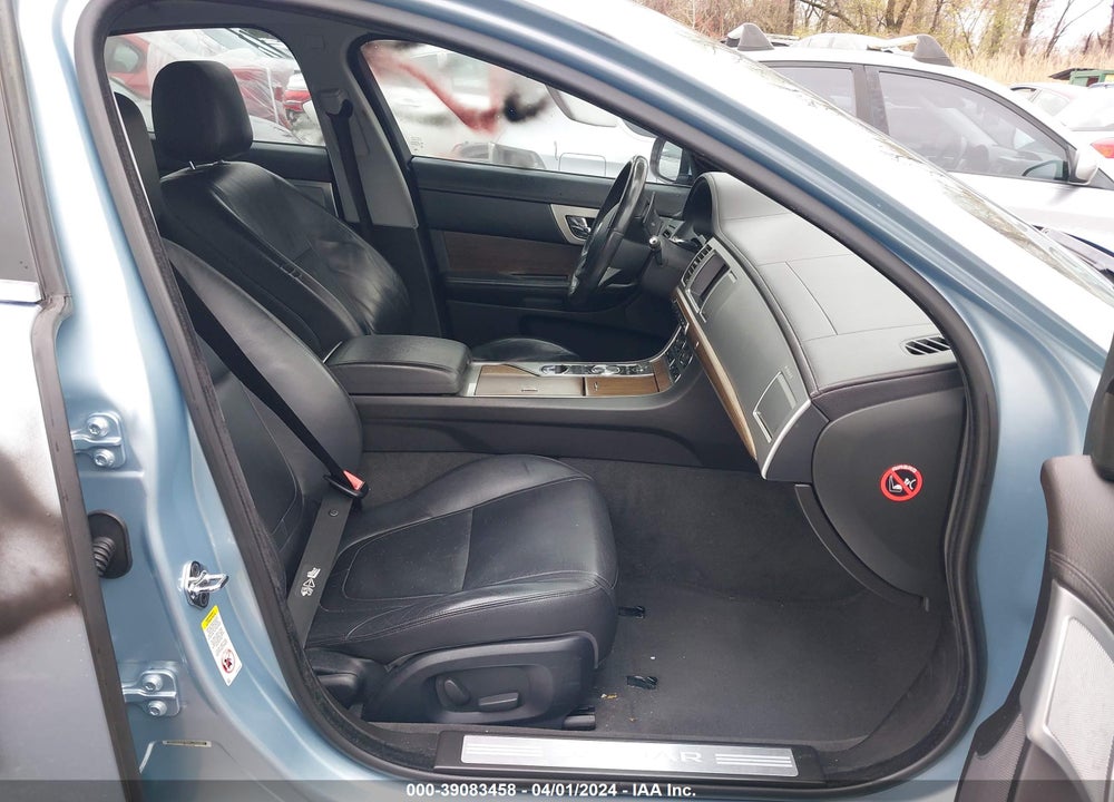 2012 JAGUAR XF VIN: SAJWA0FB0CLS53467
