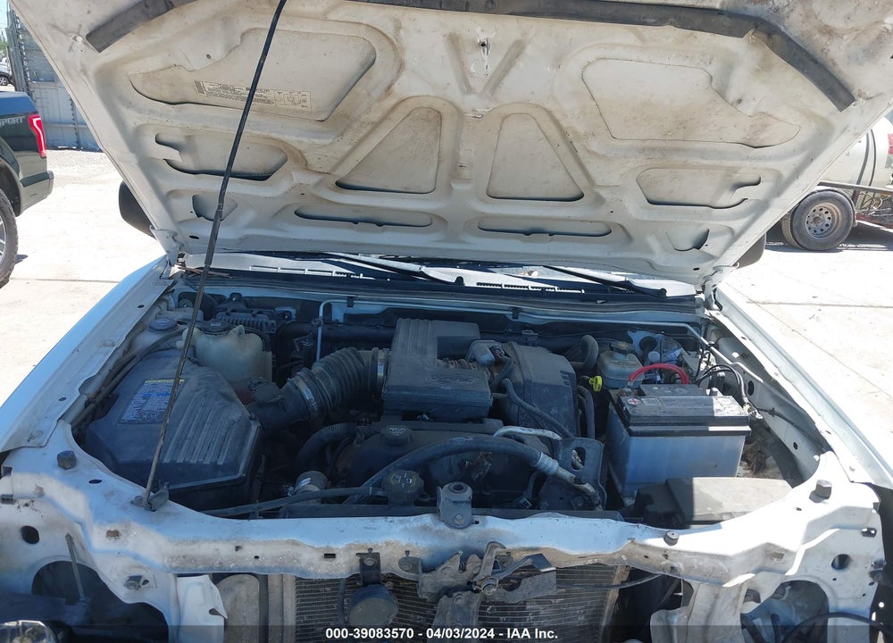 2005 CHEVROLET COLORADO VIN: 1GCCS136658149325