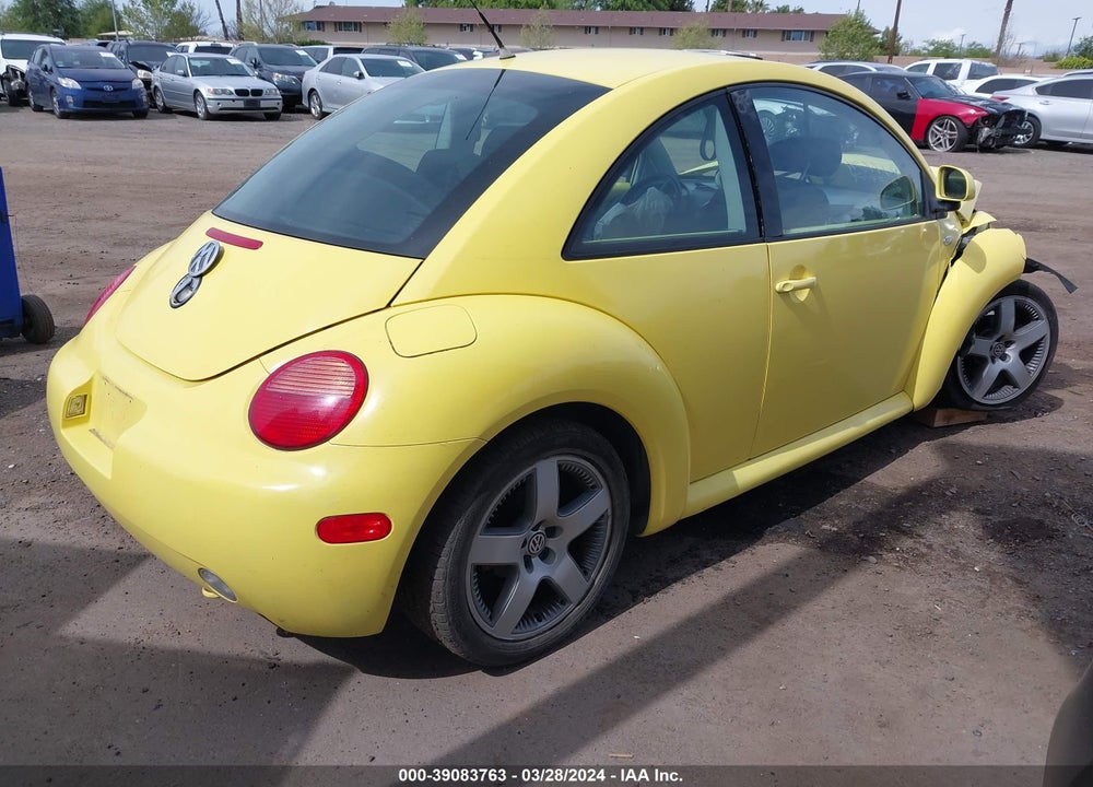 2000 VOLKSWAGEN NEW BEETLE GL VIN: 3VWBC21C1YM400563