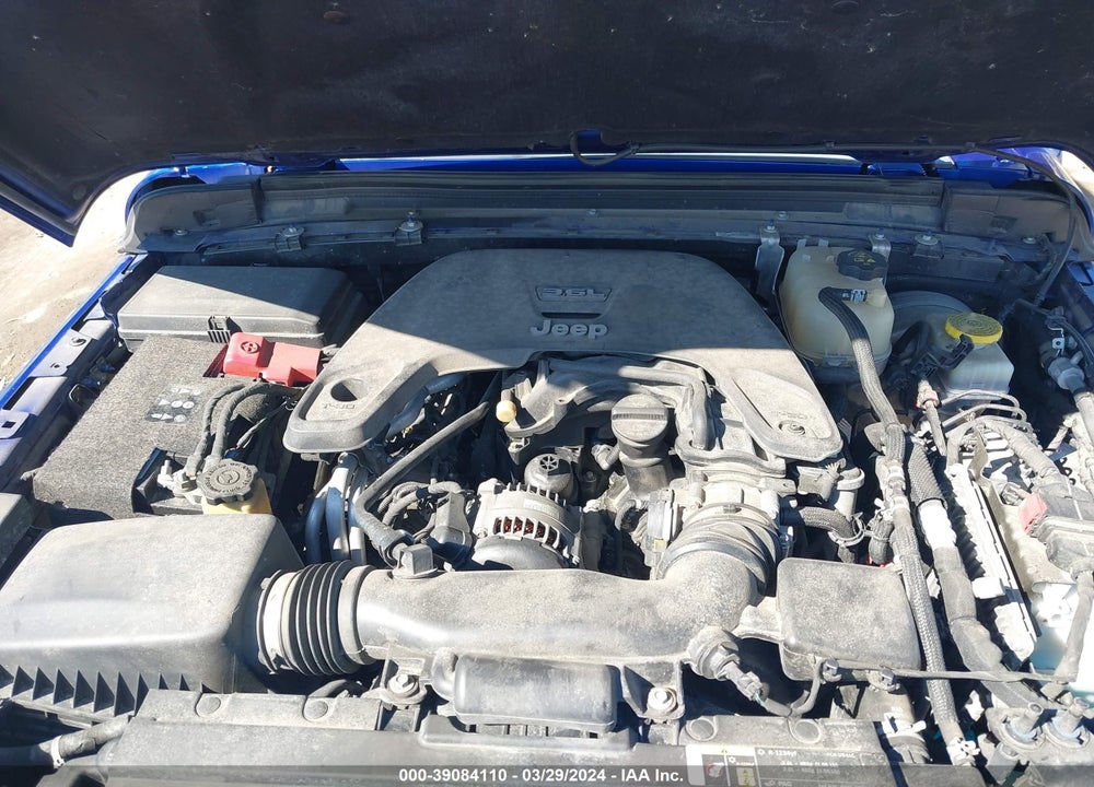 2018 JEEP WRANGLER UNLIMITED SPORT S 4X4 VIN: 1C4HJXDG2JW233957