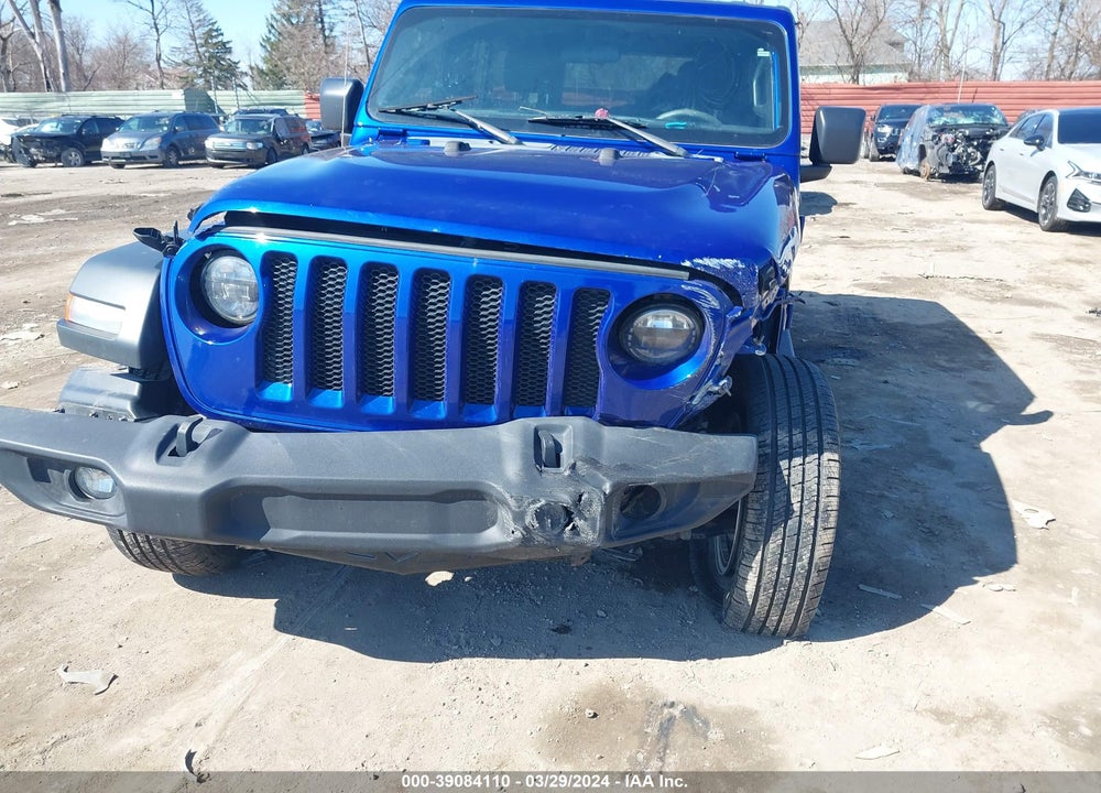 2018 JEEP WRANGLER UNLIMITED SPORT S 4X4 VIN: 1C4HJXDG2JW233957