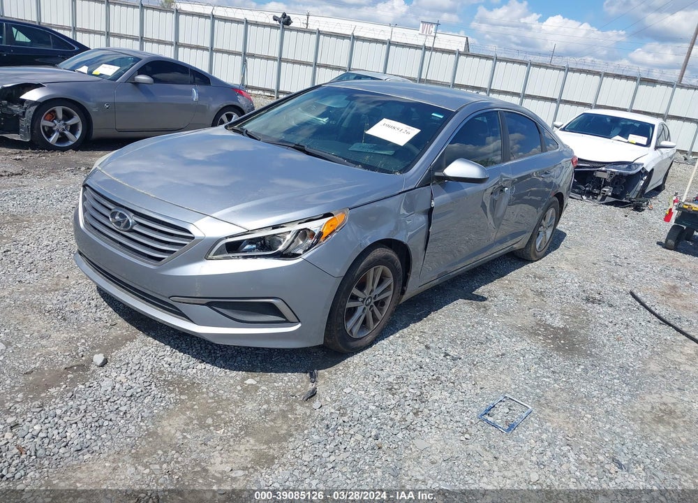 2017 HYUNDAI SONATA VIN: 5NPE24AFXHH493307