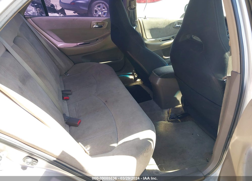 1999 HONDA ACCORD LX VIN: JHMCG554XXC018031