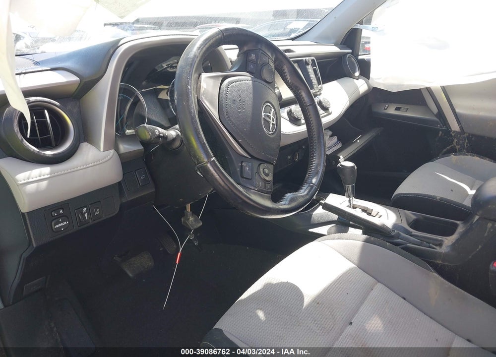 2017 TOYOTA RAV4 HYBRID XLE VIN: JTMRJREV6HD090837