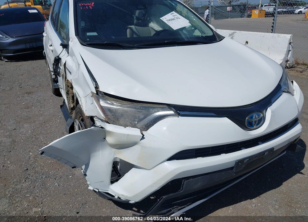 2017 TOYOTA RAV4 HYBRID XLE VIN: JTMRJREV6HD090837