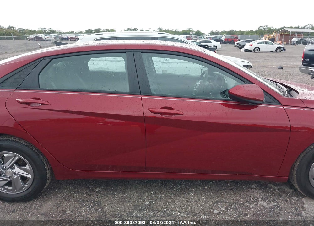 2024 HYUNDAI ELANTRA SE VIN: KMHLL4DG8RU721526