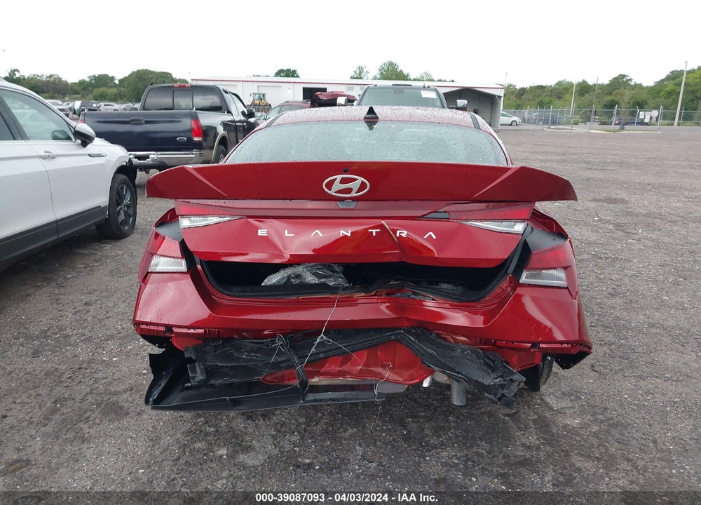 2024 HYUNDAI ELANTRA SE VIN: KMHLL4DG8RU721526