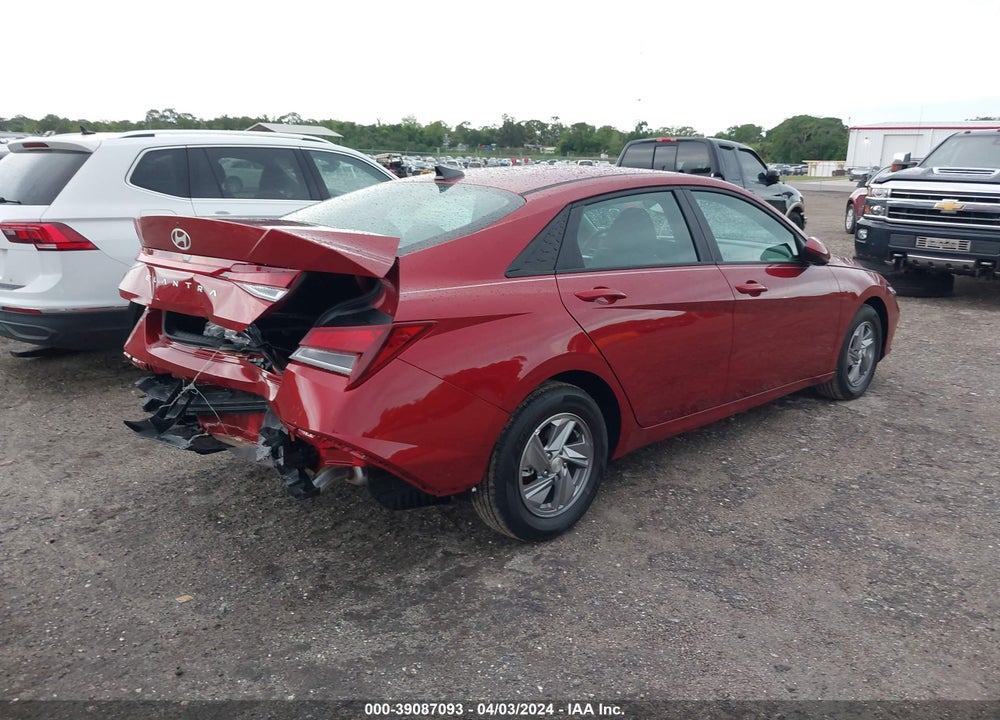 2024 HYUNDAI ELANTRA SE VIN: KMHLL4DG8RU721526
