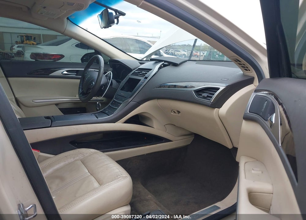 2014 LINCOLN MKZ VIN: 3LN6L2G9XER824947
