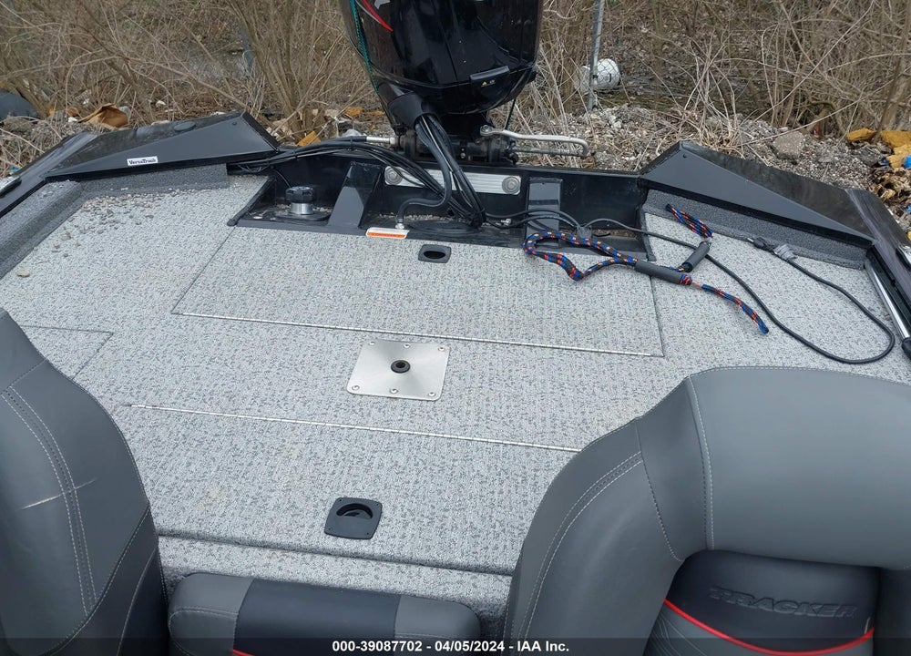 2021 TRACKER MARINE PRO TEAM 175 TXW W/TRAILER VIN: BUJ33583G021