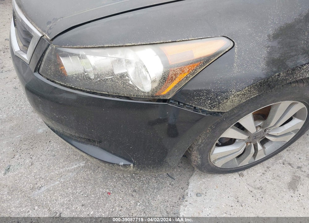 2010 HONDA ACCORD 2.4 LX VIN: 1HGCP2F31AA061800