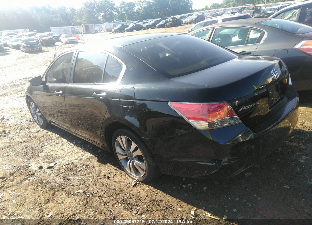 2010 HONDA ACCORD 2.4 LX VIN: 1HGCP2F31AA061800