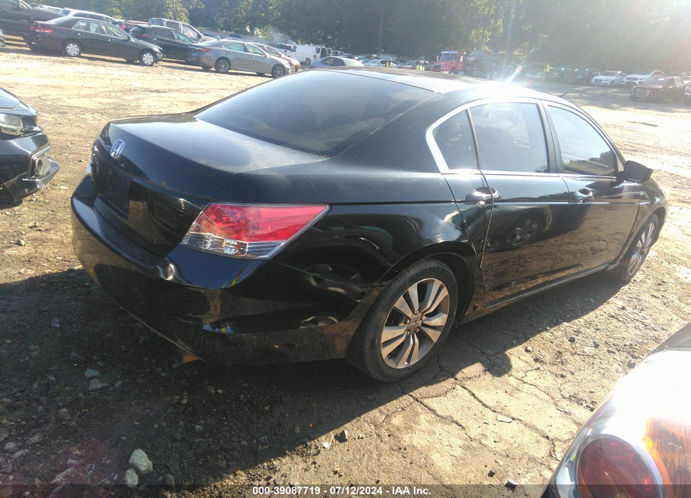 2010 HONDA ACCORD 2.4 LX VIN: 1HGCP2F31AA061800