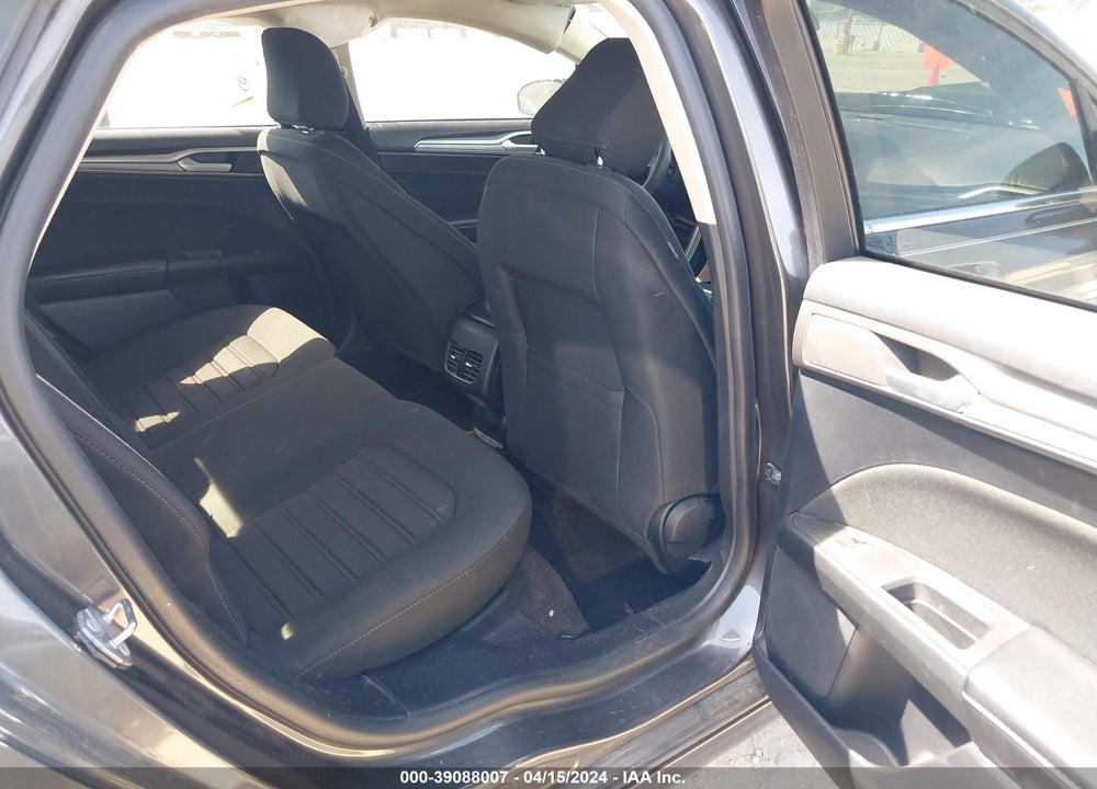 2020 FORD FUSION SE VIN: 3FA6P0HD3LR235967