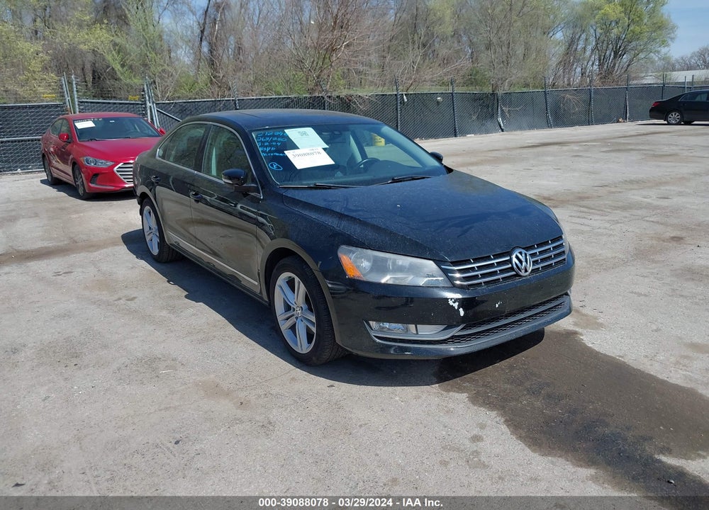 2014 VOLKSWAGEN PASSAT 2.0L TDI SE VIN: 1VWBN7A32EC104942