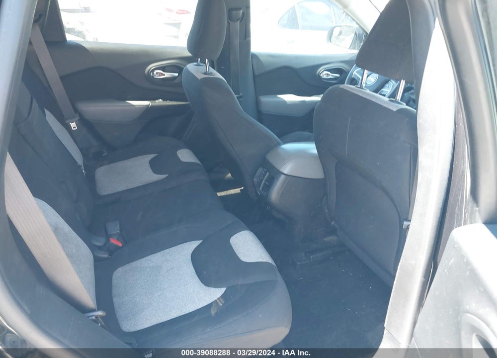 2014 JEEP CHEROKEE VIN: 1C4PJMCB2EW122332