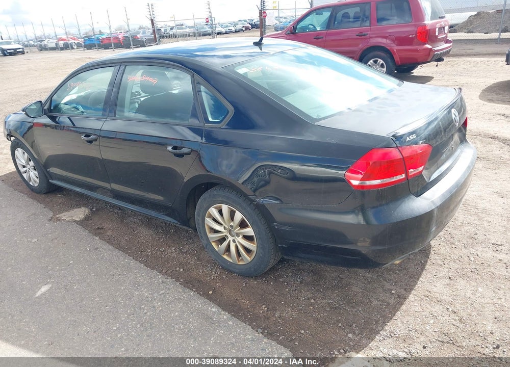 2012 VOLKSWAGEN PASSAT VIN: 1VWAP7A32CC071184
