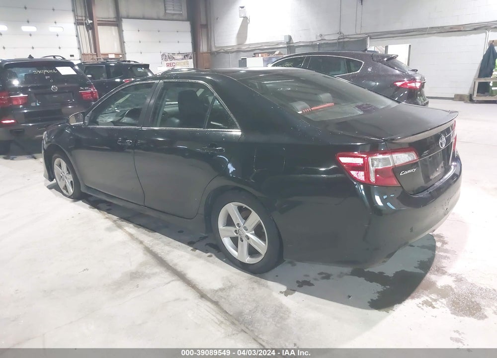 2013 TOYOTA CAMRY SE VIN: 4T1BF1FKXDU278985
