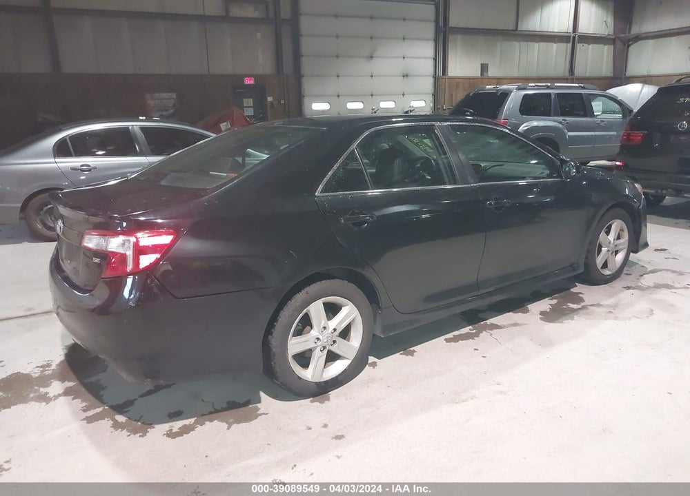 2013 TOYOTA CAMRY SE VIN: 4T1BF1FKXDU278985