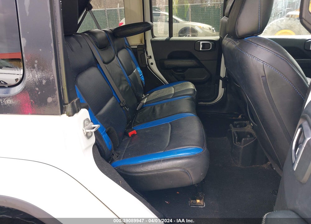 2019 JEEP WRANGLER UNLIMITED SAHARA 4X4 VIN: 1C4HJXEN2KW600483