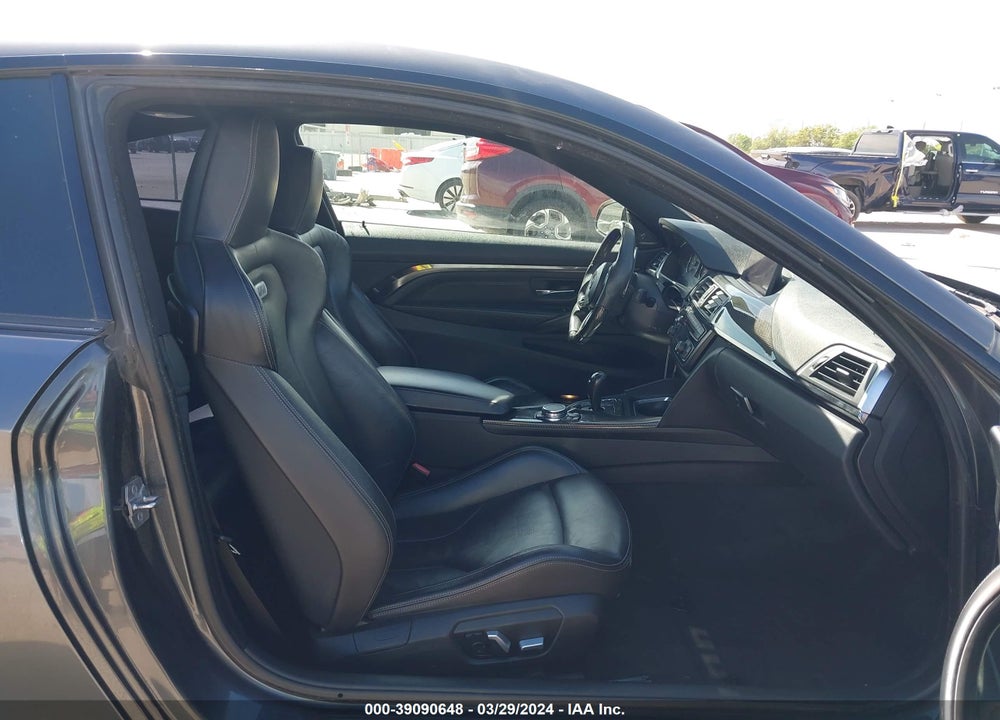 2016 BMW M4 VIN: WBS3R9C51GK336472