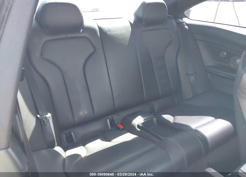 2016 BMW M4 VIN: WBS3R9C51GK336472