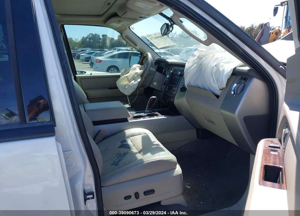 2010 FORD EXPEDITION LIMITED VIN: 1FMJU2A54AEB61398