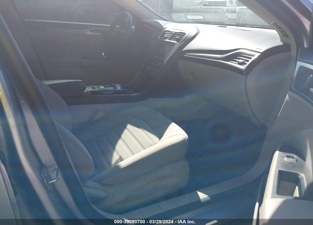 2020 FORD FUSION SE VIN: 3FA6P0HD4LR129561