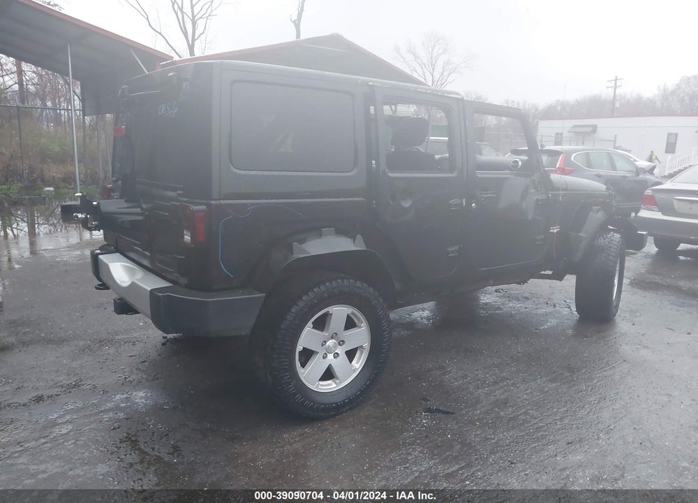 2012 JEEP WRANGLER UNLIMITED SAHARA VIN: 1C4HJWEG8CL186012