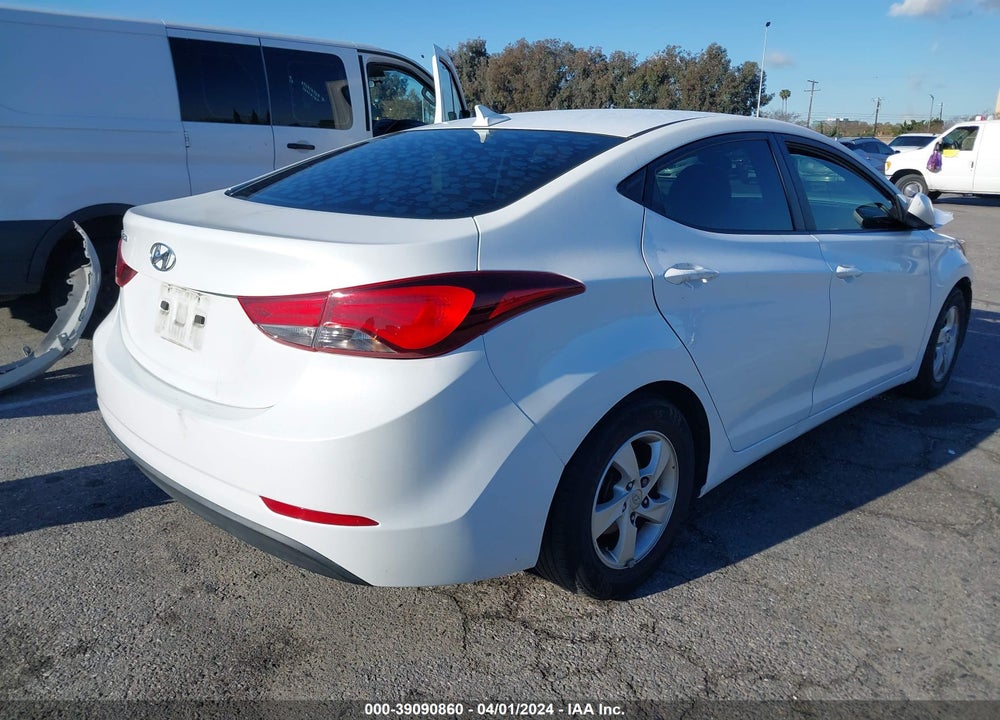2015 HYUNDAI ELANTRA SE VIN: 5NPDH4AE9FH611524