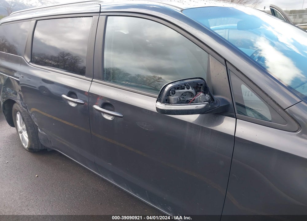 2015 KIA SEDONA LX VIN: KNDMB5C10F6059777