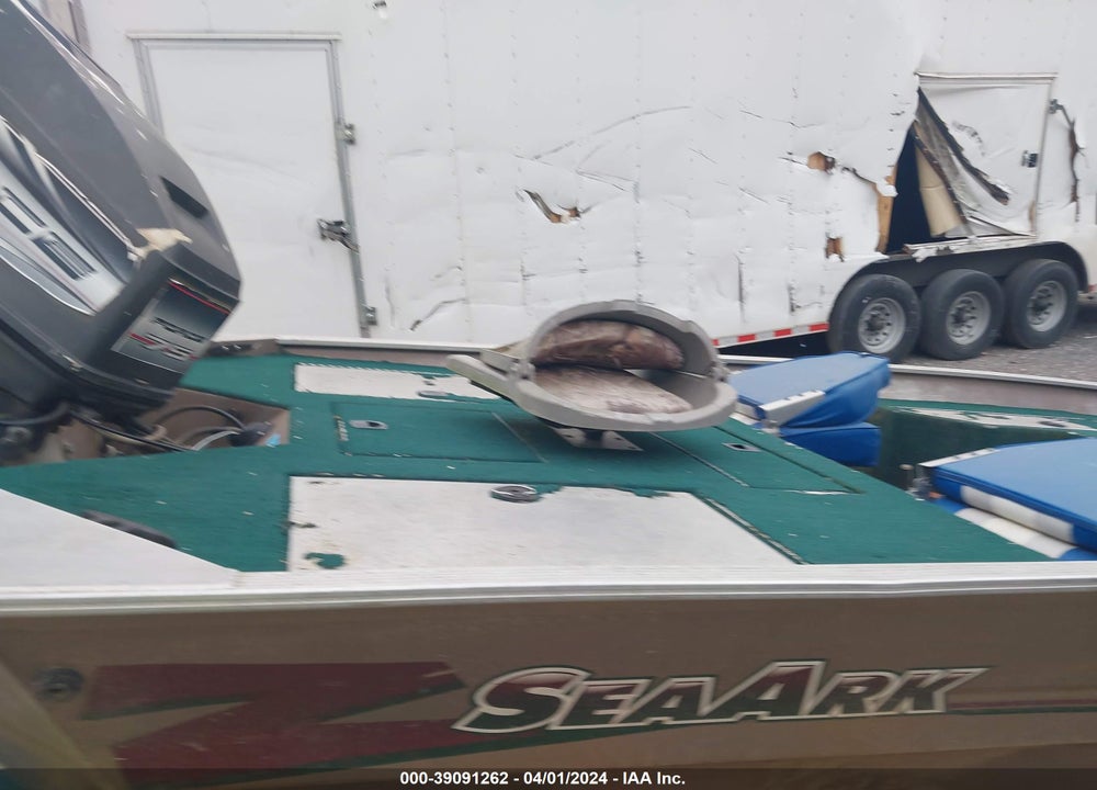 1999 SEA ARK FISHING BOAT VIN: SOM16153E999