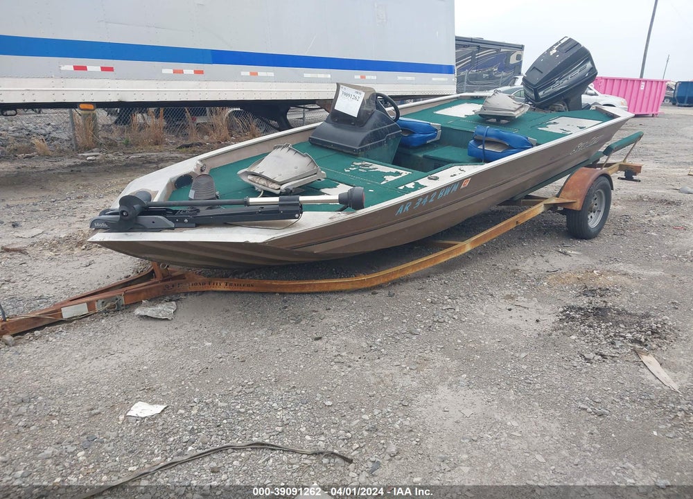 1999 SEA ARK FISHING BOAT VIN: SOM16153E999