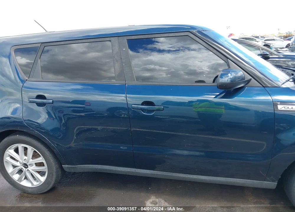 2018 KIA SOUL VIN: KNDJP3A5XJ7526396