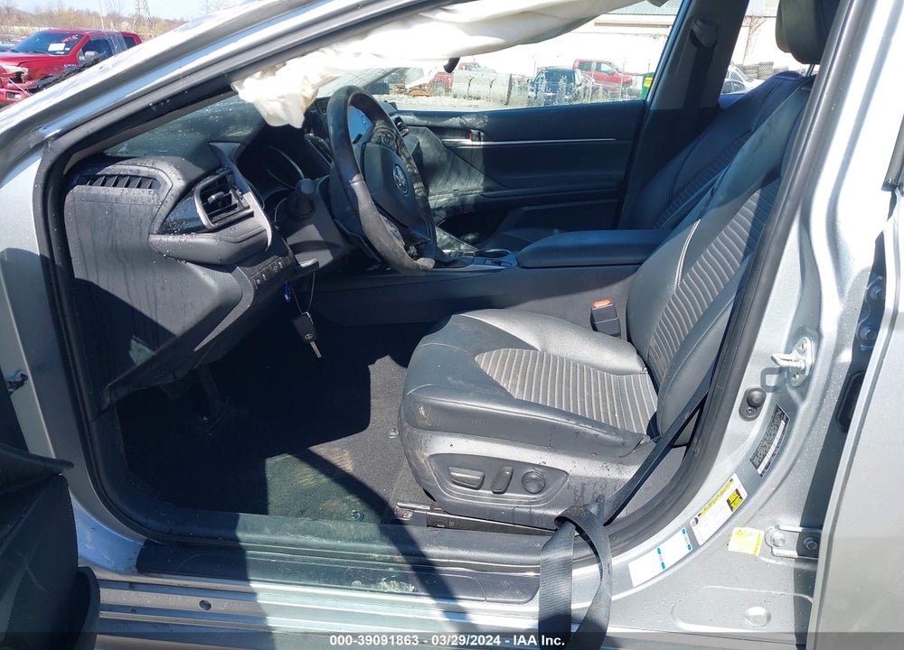 2021 TOYOTA CAMRY SE AWD VIN: 4T1G11BK4MU036199