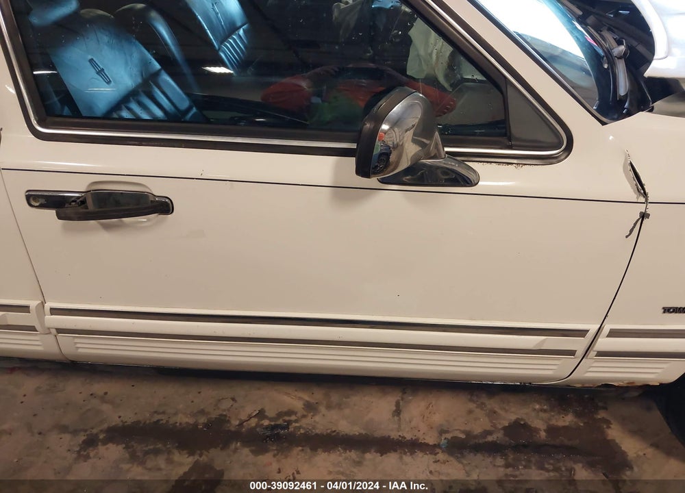 1994 LINCOLN TOWN CAR EXECUTIVE VIN: 1LNLM81W8RY731417
