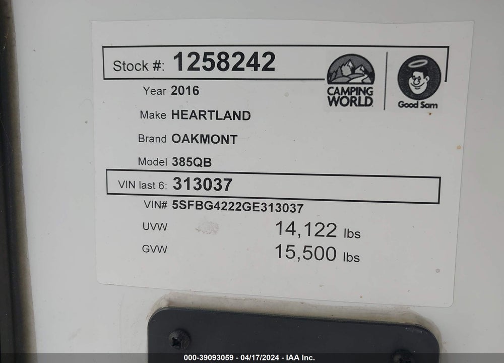 2016 HEARTLAND OAKMONT TRAVEL TRAILER VIN: 5SFBG4222GE313037
