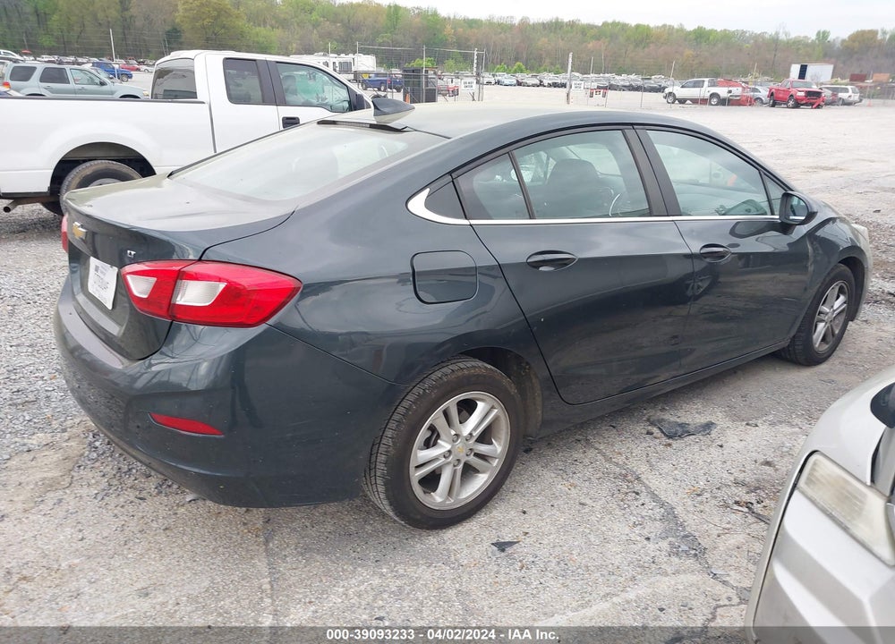 2018 CHEVROLET CRUZE LT AUTO VIN: 1G1BE5SMXJ7106030
