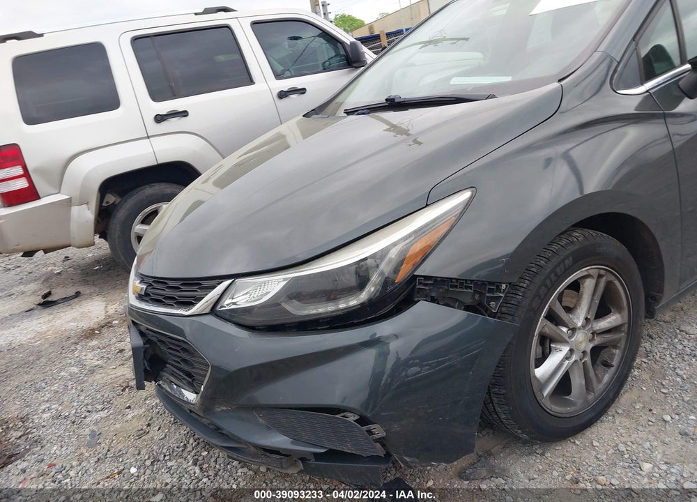 2018 CHEVROLET CRUZE LT AUTO VIN: 1G1BE5SMXJ7106030
