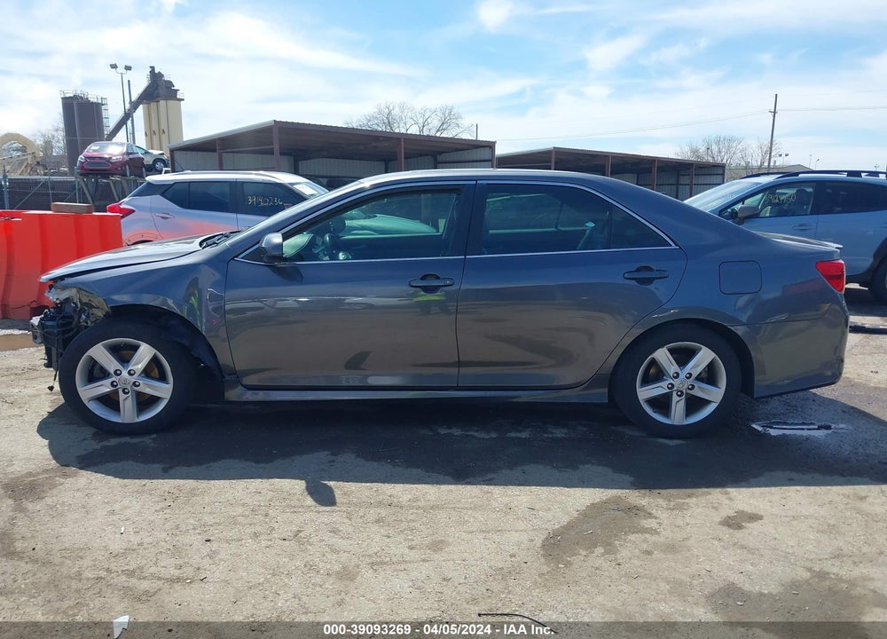 2014 TOYOTA CAMRY SE VIN: 4T1BF1FK9EU375595
