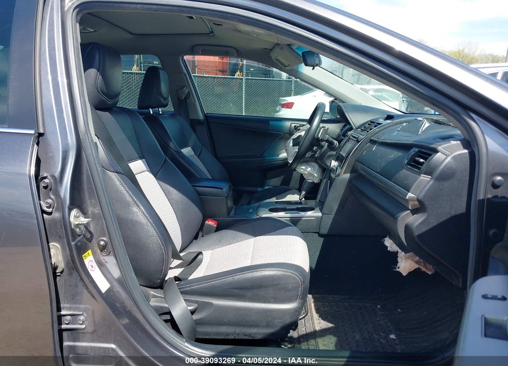 2014 TOYOTA CAMRY SE VIN: 4T1BF1FK9EU375595