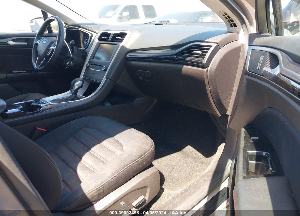 2015 FORD FUSION SE VIN: 3FA6P0HD7FR288157