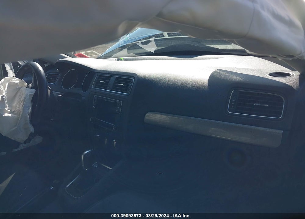 2017 VOLKSWAGEN JETTA 1.4T SE VIN: 3VWDB7AJ3HM219200