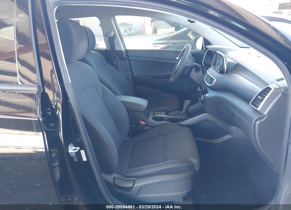 2020 HYUNDAI TUCSON VALUE VIN: KM8J33A40LU180040