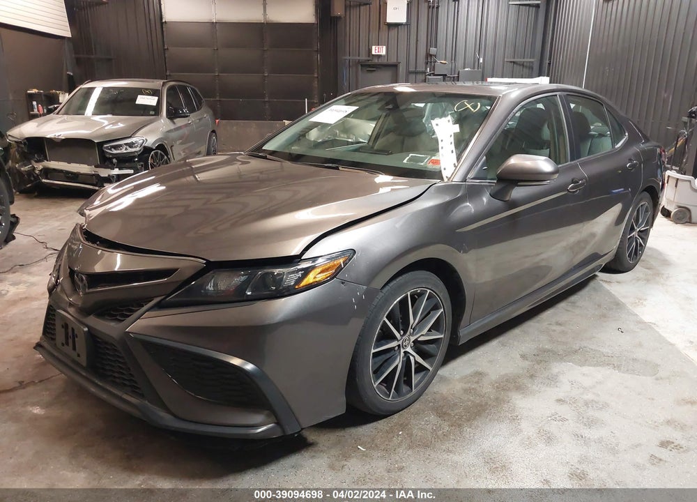 2021 TOYOTA CAMRY SE AWD VIN: 4T1G11BK6MU035636